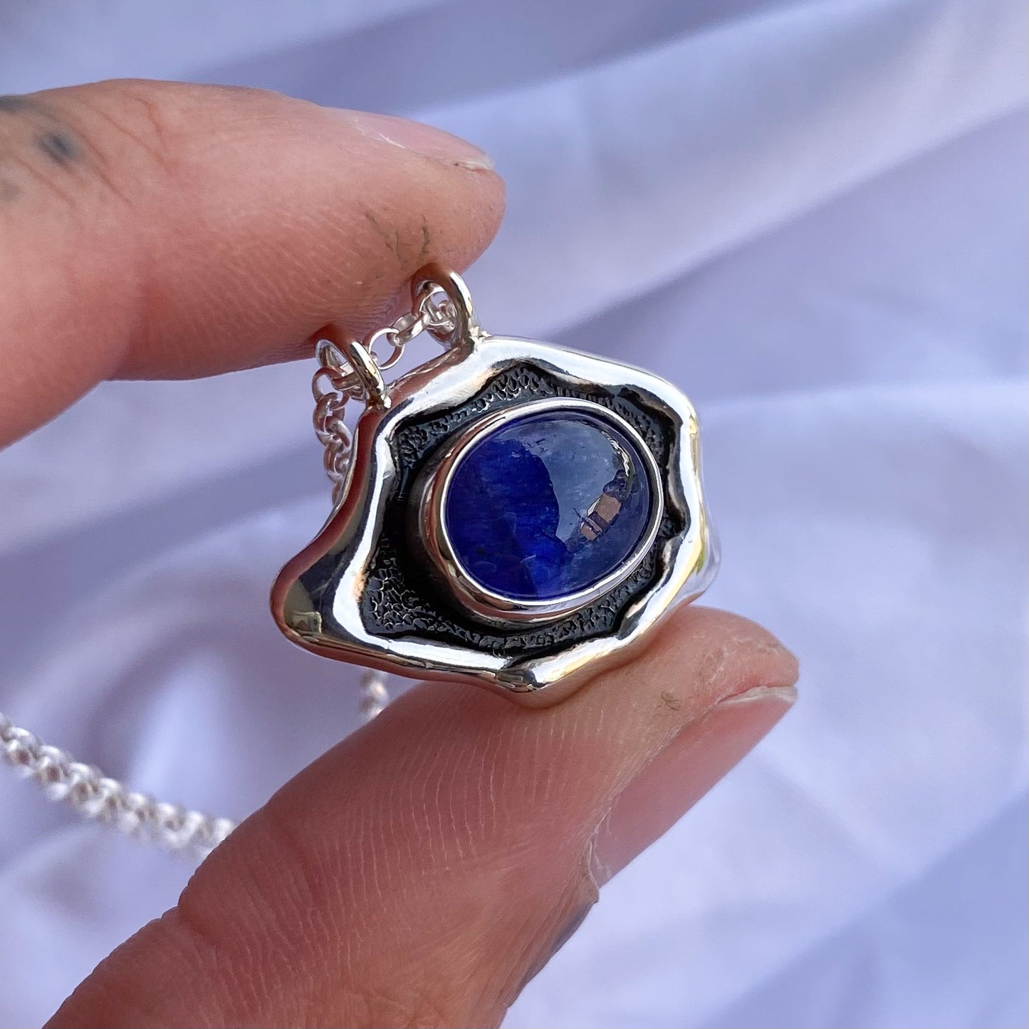 EYEronic Pendant - Tanzanite