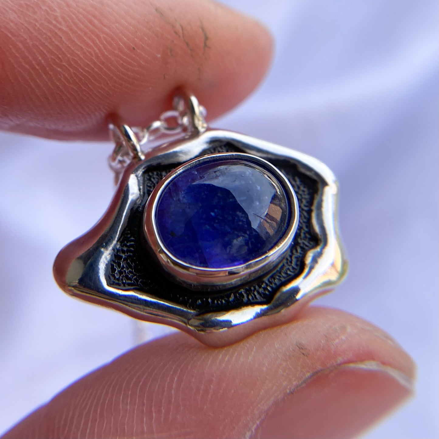 EYEronic Pendant - Tanzanite